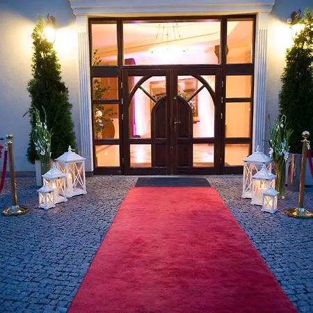 薇拉扎古酒店 住宿加早餐酒店 4*