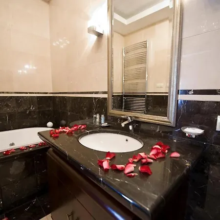 住宿加早餐酒店 薇拉扎古酒店 Okuniew